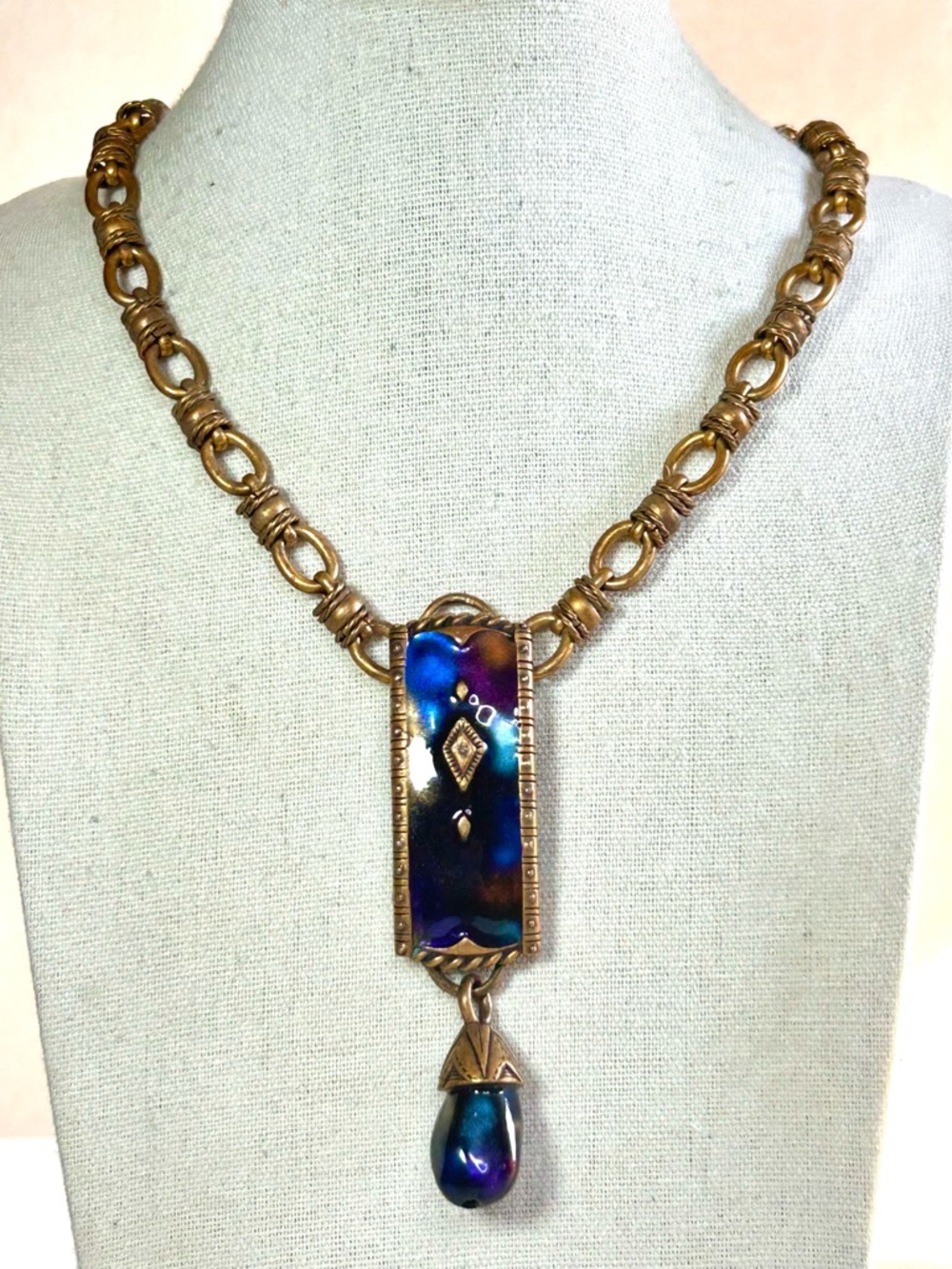 Vintage Chico's enameled Runway Gold necklace Iridescent Blue-Purple Pendant